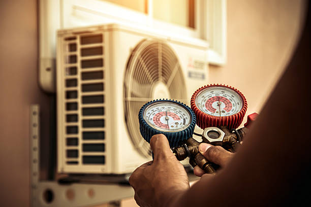 Professional Hvac Maintenance technician working in Nicoma Park, OK